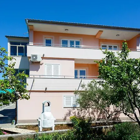 Nevenka Apartman